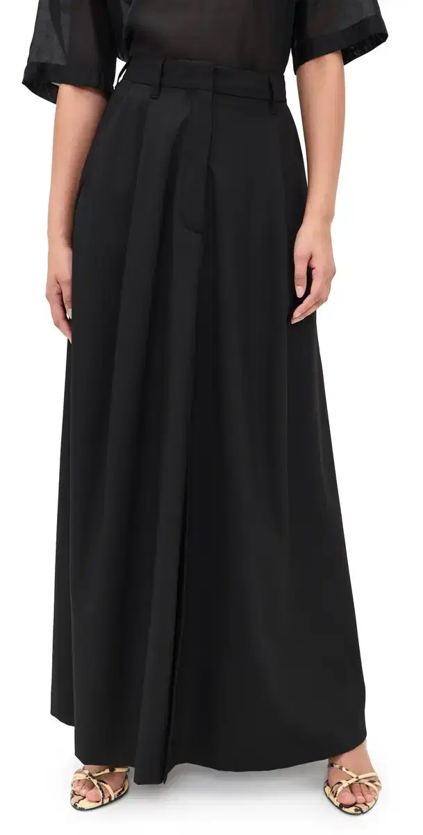 The Latest Daisy Skirt Black