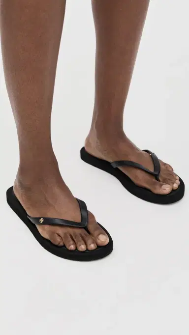 Tory Burch Kira Padded Flip Flops Perfect Black/Gold 7 | Thumbnail 3