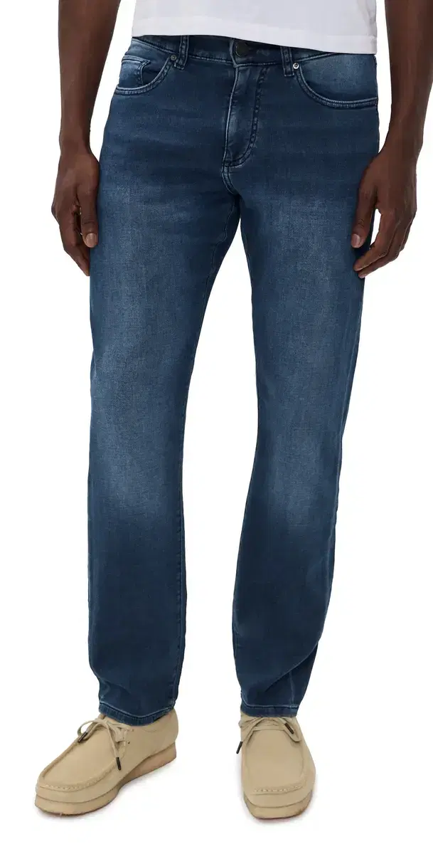 Russell Slim Straight Ultimate Knit Jeans Cheseapeake