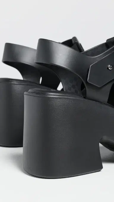 Melissa Lulu Sandals Matte Black | Thumbnail 4