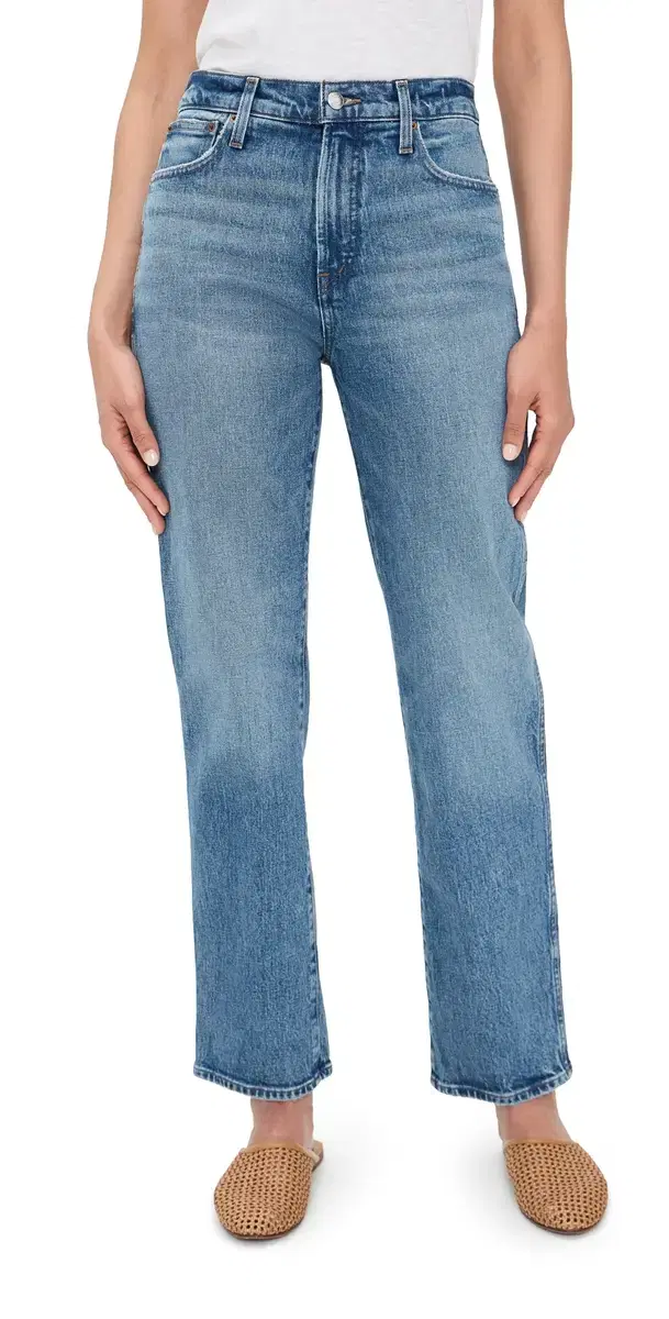 The Petite Longline Straight Jean in Pickett Pickett Wash