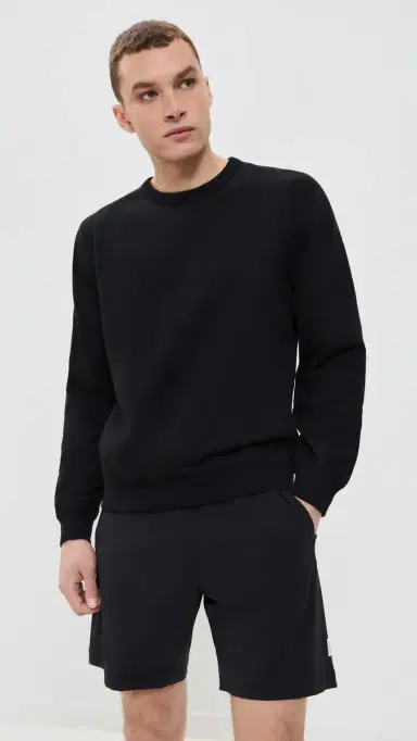 REIGNING CHAMP Midweight Terry Standard Crewneck Black | Thumbnail 2 REIGNING CHAMP Midweight Terry Standard Crewneck Black | Thumbnail 2