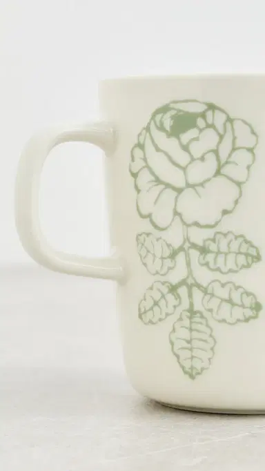 Marimekko Oiva Vihkiruusu Mug White/Sage One Size | Thumbnail 4