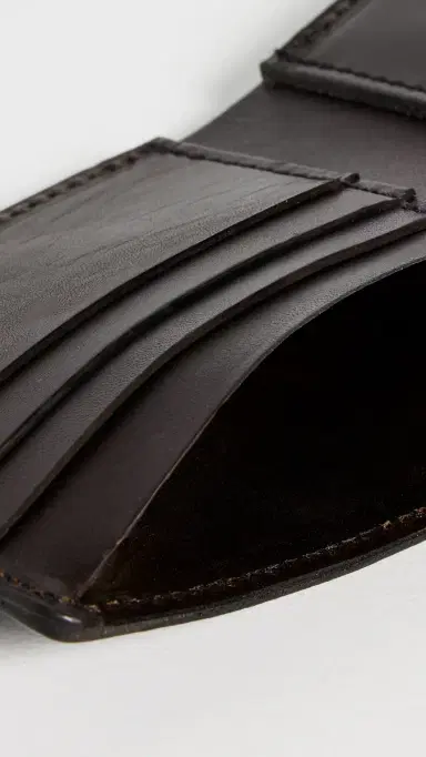 Filson Leather Bifold Wallet | Thumbnail 5 Filson Leather Bifold Wallet | Thumbnail 5