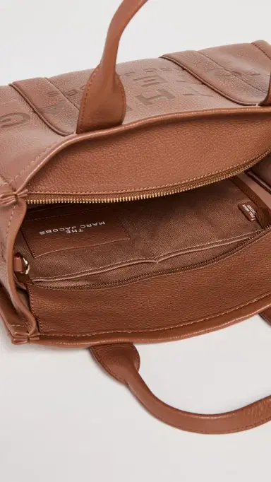 Marc Jacobs The Leather Medium Tote Bag Argan Oil One Size | Thumbnail 6