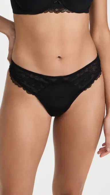 Skarlett Blue Minx Thong Black | Thumbnail 2