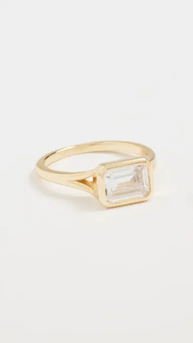 Shashi Emerald Baguette Ring | Thumbnail 2