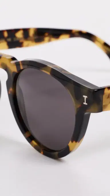 illesteva Leonard Sunglasses | Thumbnail 5 illesteva Leonard Sunglasses | Thumbnail 5