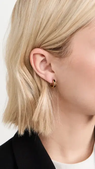 Tory Burch Icon Enamel Huggie Hoop Earrings Tory Gold / Black One Size | Thumbnail 3