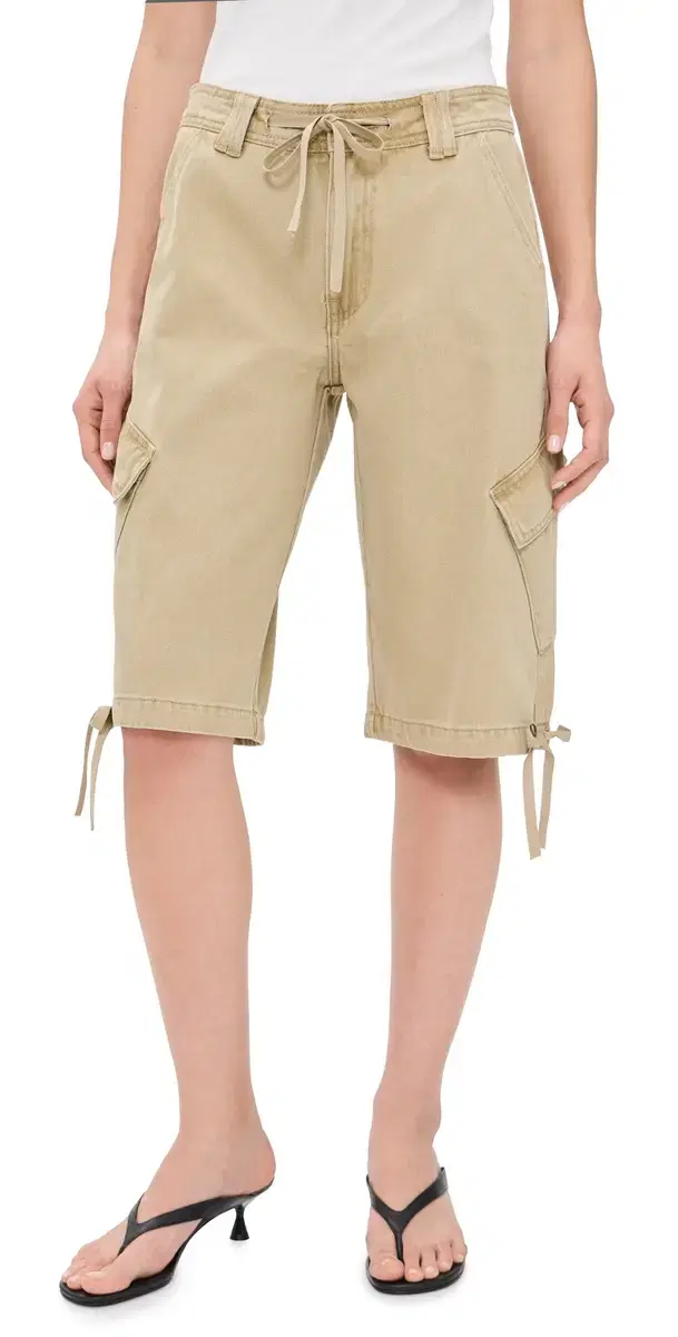 Apres Capri Shorts tone