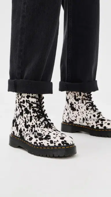 Dr. Martens 1460 Bex Boots Cream/Black | Thumbnail 3