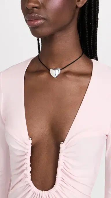 Annika Inez Large Heart Necklace | Thumbnail 3