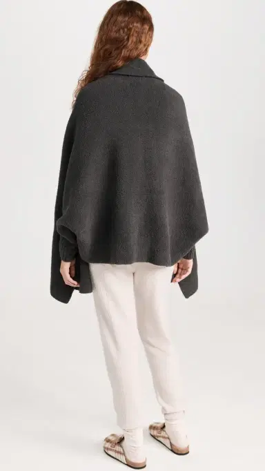 Barefoot Dreams CozyChic Blanket Wrap Carbon One Size | Thumbnail 3