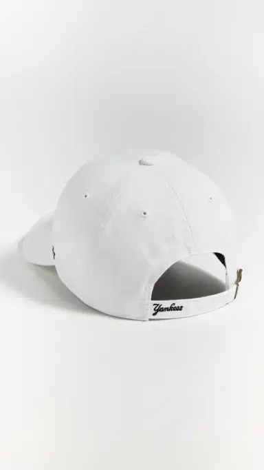 Sporty & Rich Yankees Serif Cap White One Size | Thumbnail 4