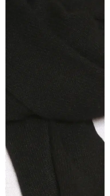 White + Warren Cashmere Travel Wrap Scarf Black One Size | Thumbnail 4