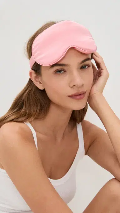 Slip Pure Silk Contour Sleep Mask Rose | Thumbnail 3 Slip Pure Silk Contour Sleep Mask Rose | Thumbnail 3