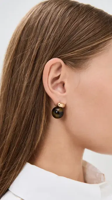 Shashi Alice Tortoise Earrings | Thumbnail 3