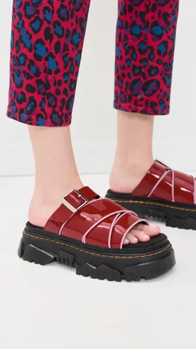 Dr. Martens Mattison Slides Scarlet Red 9 | Thumbnail 3