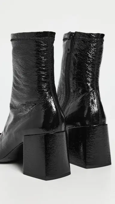 Courrèges Reedition Vinyl Ankle Boots Black | Thumbnail 4 Courrèges Reedition Vinyl Ankle Boots Black | Thumbnail 4