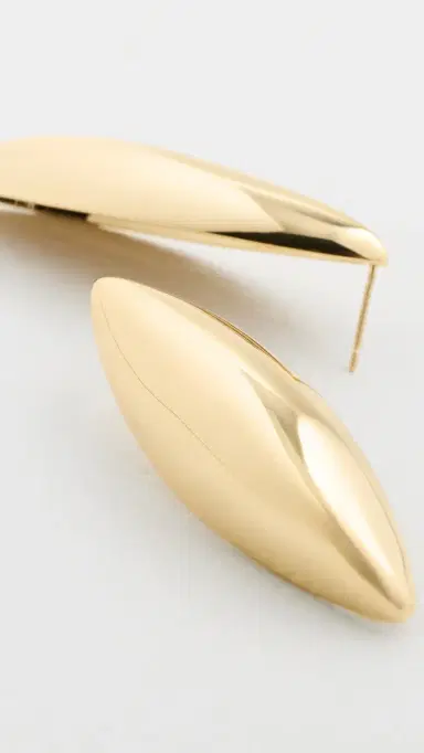 Jennifer Fisher Small Puffy Dagger Earrings Yellow Gold One Size | Thumbnail 4