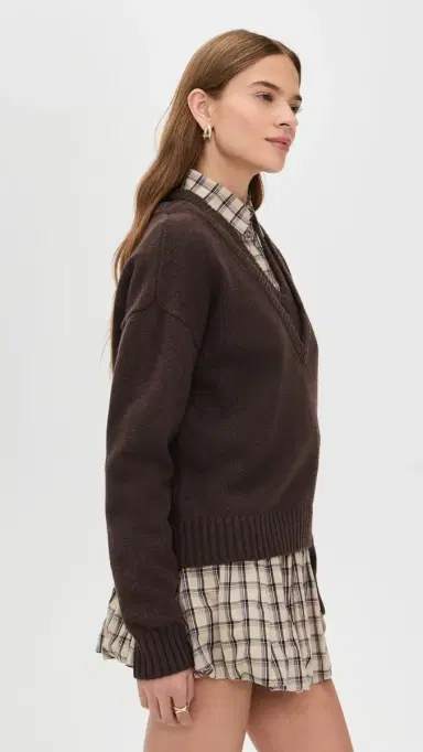 LE BOP Double V Neck Oversized Pullover Sweater Chocolate | Thumbnail 4 LE BOP Double V Neck Oversized Pullover Sweater Chocolate | Thumbnail 4