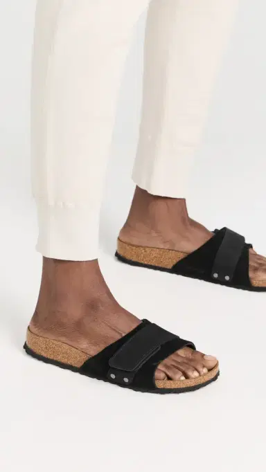 Birkenstock Oita Slides Black | Thumbnail 3