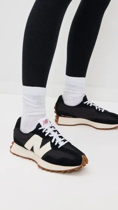 New Balance 327 Sneakers Black White 8 | Thumbnail 3 New Balance 327 Sneakers Black White 8 | Thumbnail 3