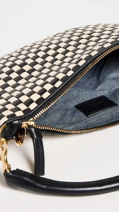 Clare V. Clare V. Petite Moyen Messenger Black & Cream Woven Checker One Size | Thumbnail 6