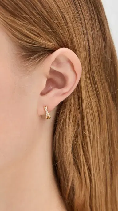 Shashi Staci Huggie Hoop Earrings Gold One Size | Thumbnail 3
