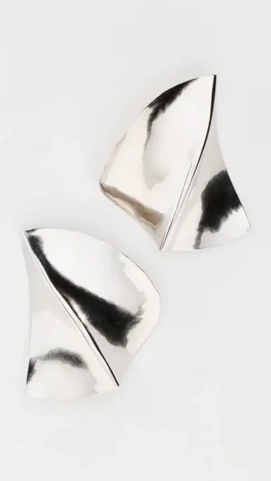 Shashi Andreia Earrings | Thumbnail 2