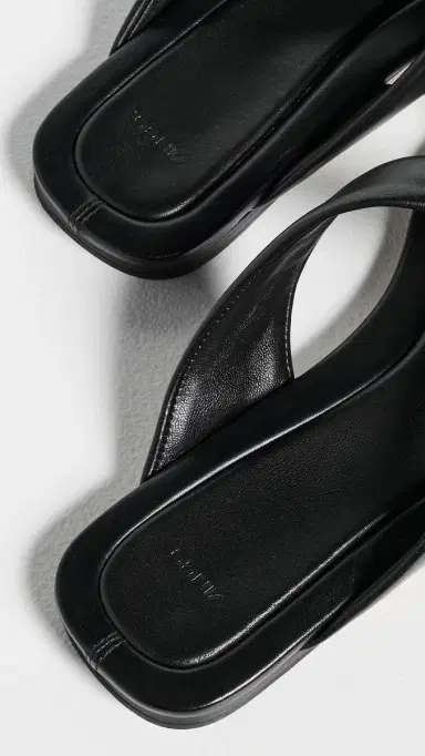 Vince Vilma Sandals Black | Thumbnail 4