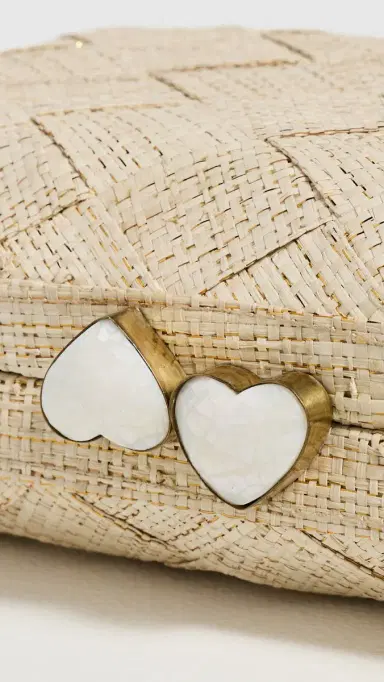 Poolside Bags The Love Heart Clutch Sand One Size | Thumbnail 5
