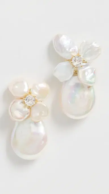 SHASHI Fleur de Cleo Earrings Gold/Pearl One Size | Thumbnail 2
