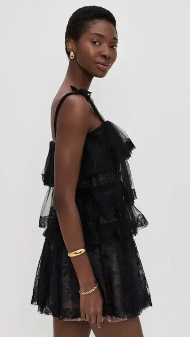 AKNVAS Tove Tiered Lace Dress Black Gold | Thumbnail 4