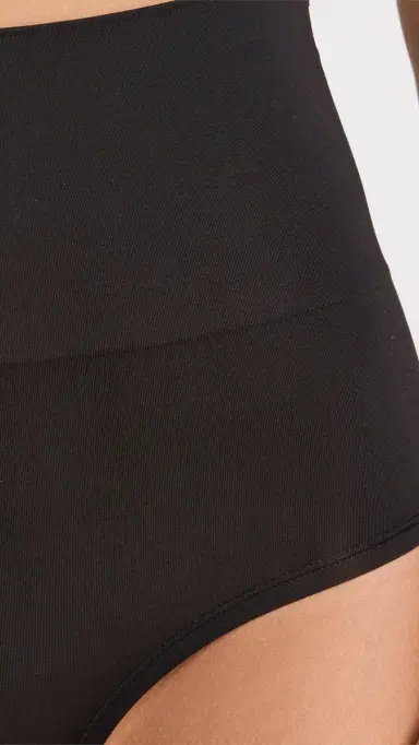 Hanky Panky Body Boy Shorts Black | Thumbnail 5