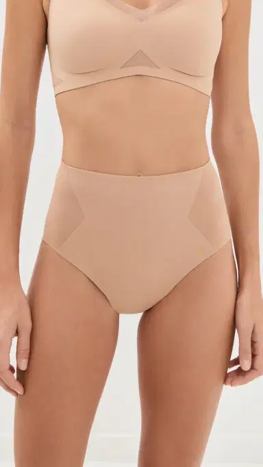 Honeylove Crossover Briefs Sand | Thumbnail 2