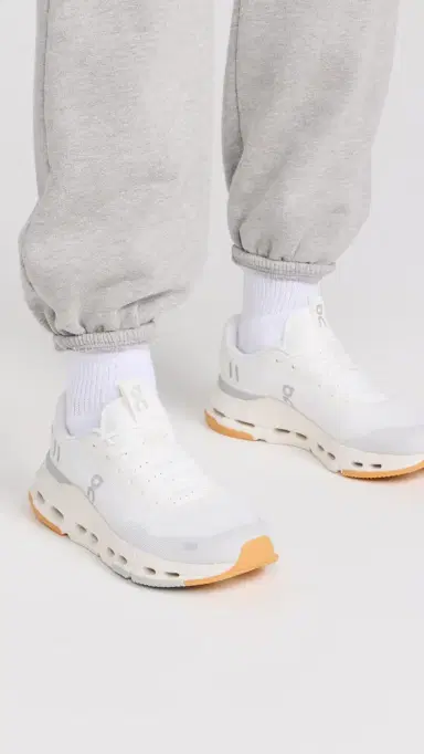 ON Cloudnova Form 2 Sneakers White Ivory 7 | Thumbnail 3