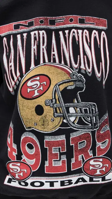 Junk Food 49ers Helmet Crew Fleece Black | Thumbnail 6 Junk Food 49ers Helmet Crew Fleece Black | Thumbnail 6