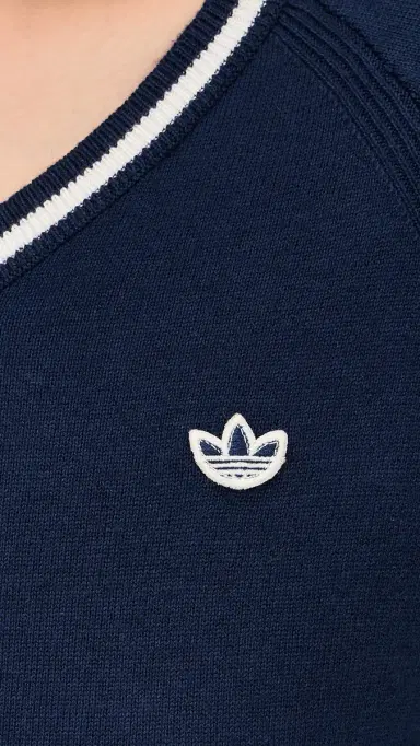 Adidas Golf Original Cashmere Sweater Night Indigo | Thumbnail 6 Adidas Golf Original Cashmere Sweater Night Indigo | Thumbnail 6