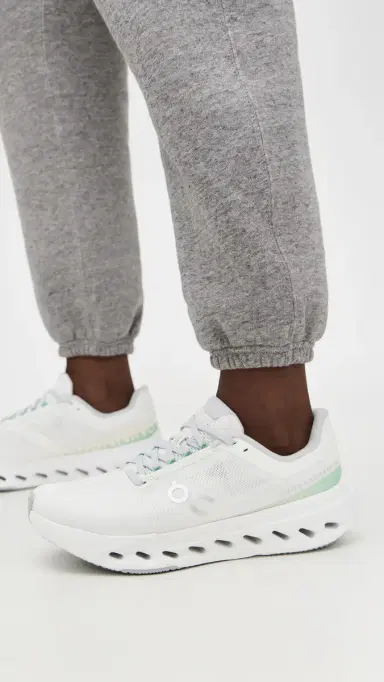 ON Cloudsurfer Next Sneakers Ivory/White 7 | Thumbnail 3