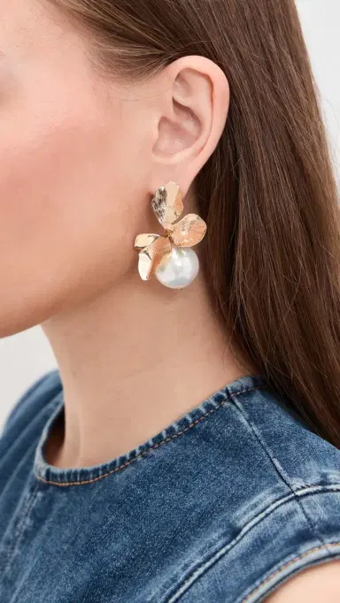 Shashi Hyacinthe Pearl Drop Earring | Thumbnail 3