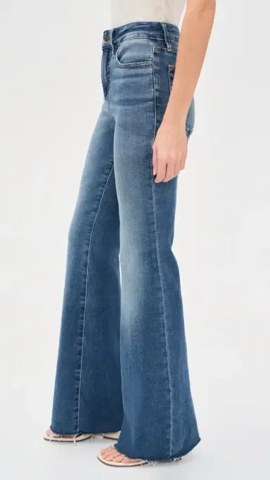 Good American Good Legs Flare Jeans Indigo11 | Thumbnail 4