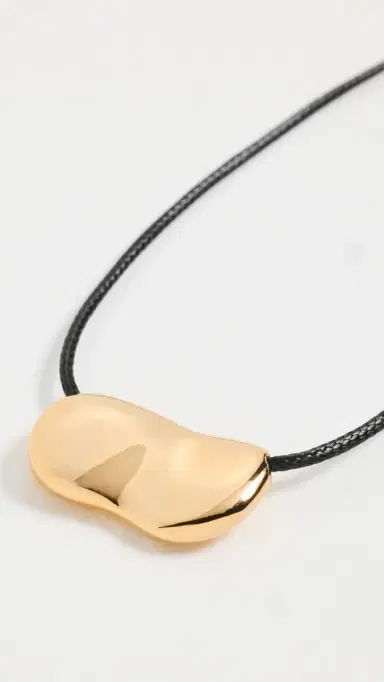 Heaven Mayhem Pebble Necklace Gold One Size | Thumbnail 4