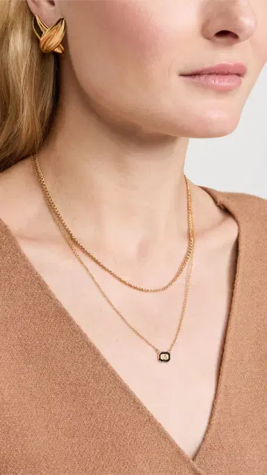 Gwen Beloti Initial Gold Block Pendant Necklace | Thumbnail 3