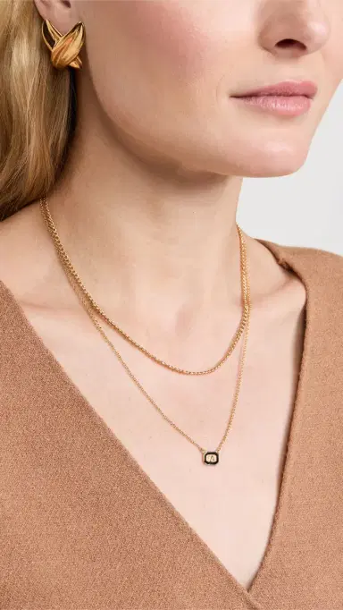 Gwen Beloti Initial Gold Block Pendant Necklace | Thumbnail 3