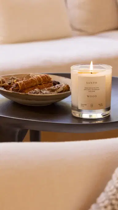 Oak Essentials Santo Wood Candle No Color 7.5 oz/212 mL | Thumbnail 4