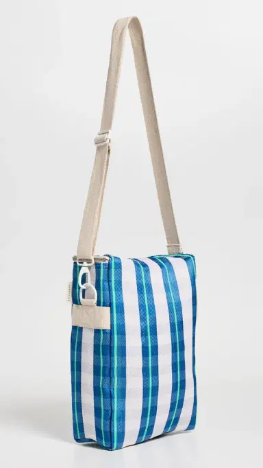 Sunnylife Recycled Nylon Drinks Cooler Bag | Thumbnail 3 Sunnylife Recycled Nylon Drinks Cooler Bag | Thumbnail 3