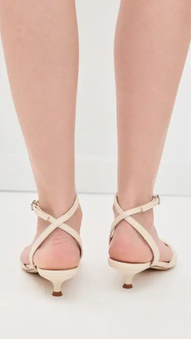 aeyde Zelia Nappa Leather Creamy Sandals | Thumbnail 4 aeyde Zelia Nappa Leather Creamy Sandals | Thumbnail 4