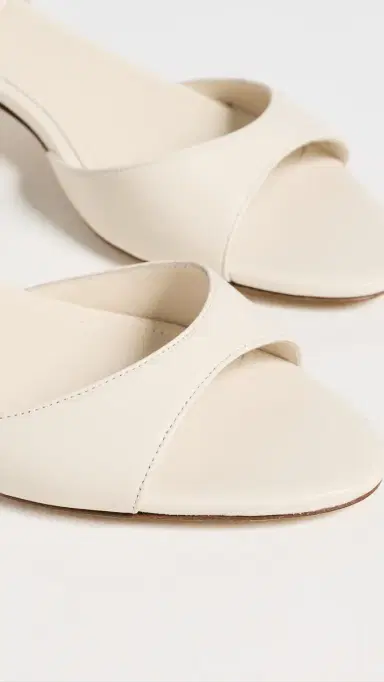 aeyde Zelia Nappa Leather Creamy Sandals Creamy | Thumbnail 6