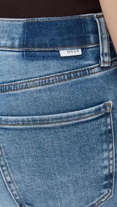 DAZE Shy Girl Jeans Wide Awake Vintage 28 | Thumbnail 6